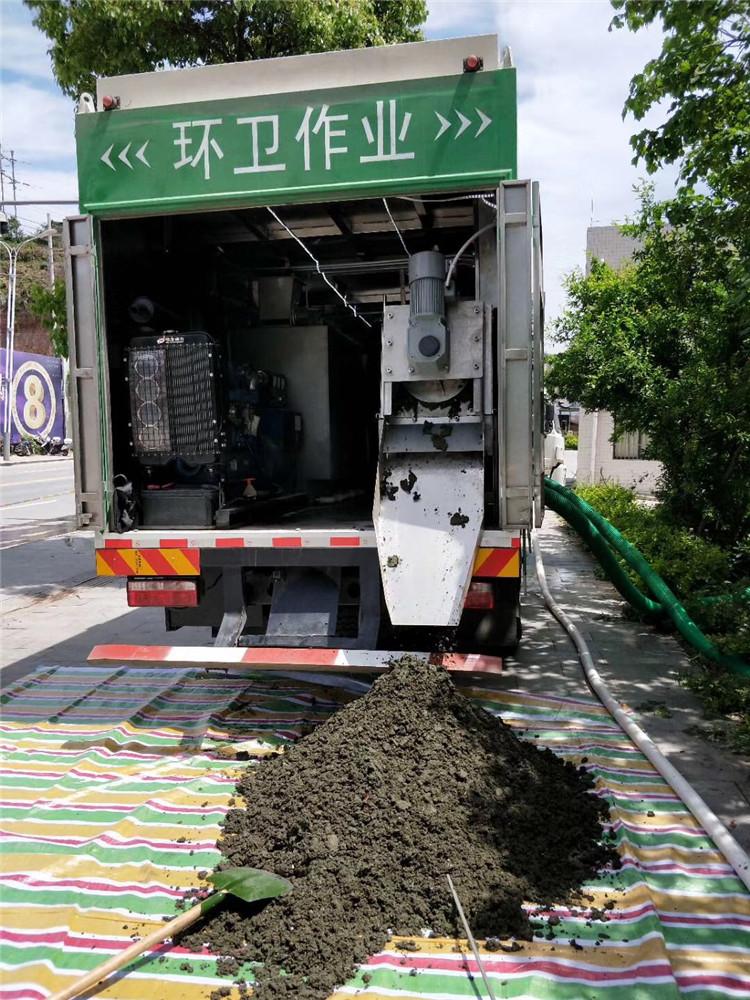 龙滚镇淤泥干湿分离