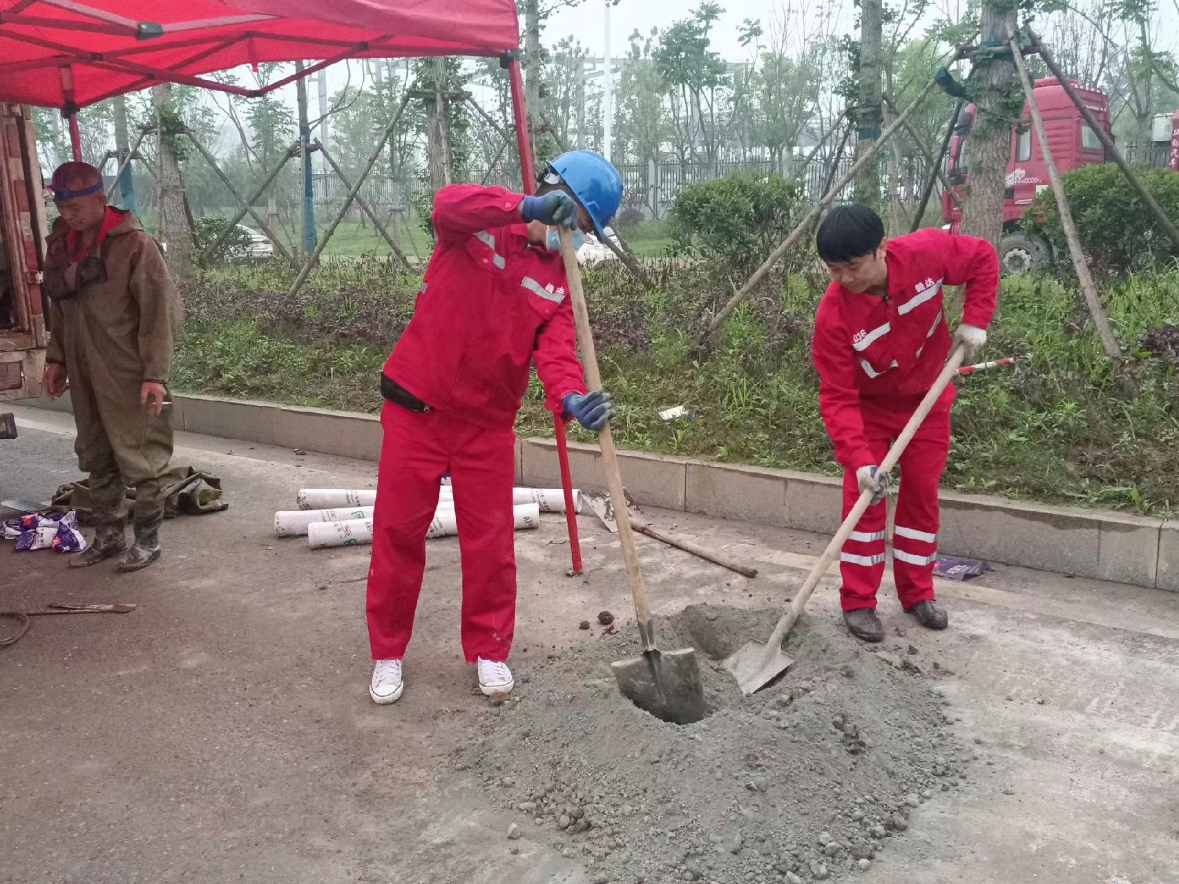 龙滚镇管道疏通哪家好】及时进行市政管道清淤